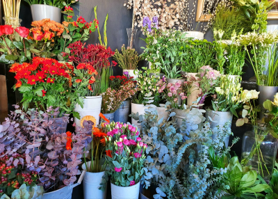 Florist Choice - A bouquet filled with the finest quality seasonal flowers, perfectly wrapped and delivered in water.